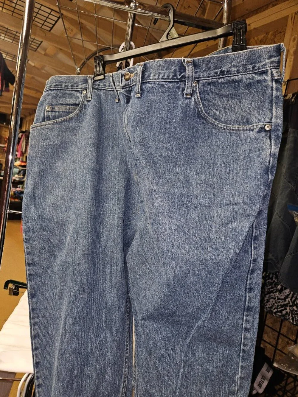 Wrangler Authentic Jeans Classic Fit 48 x 30 - 25% Off When You Bundle 5+ Items